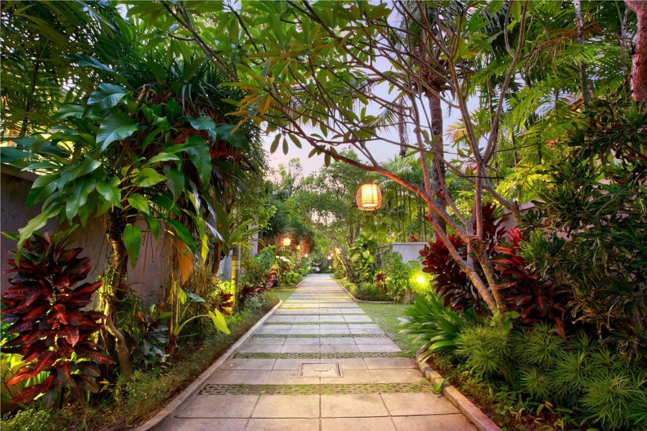 Kampoeng Villa Bali Kuta Lombok Esterno foto